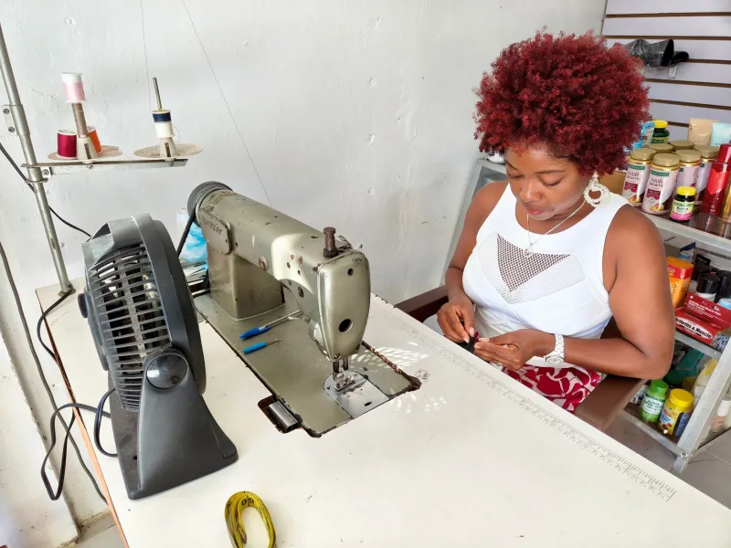 Three Machines, One Toiletry Bag: We Put Budget, Mid-Range, and Fancy Sewing Machines to the Test